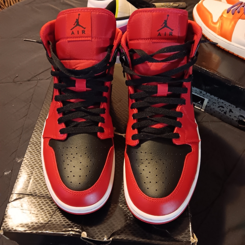 Jordan 1 Reverse Bred only worn twice in perfect condition